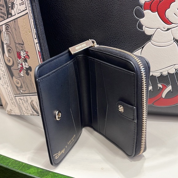 Kate Spade Disney X Kate Spade New York Minnie Mouse Zip Around Wallet
Black Mlt - Picture 15 of 16